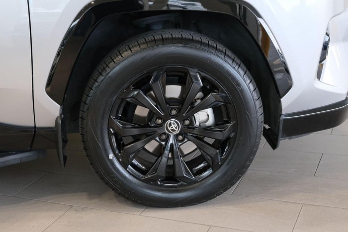 2023 Toyota RAV4 XSE