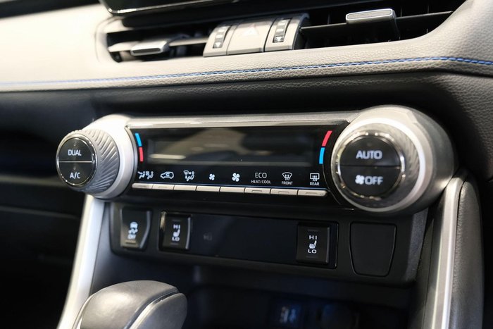 2023 Toyota RAV4 XSE
