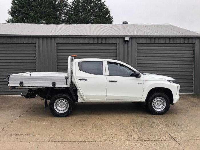 2022 Mitsubishi Triton GLX