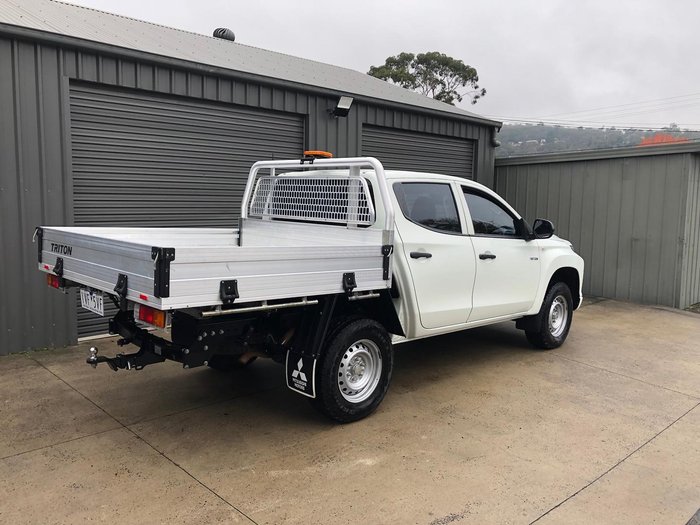 2022 Mitsubishi Triton GLX