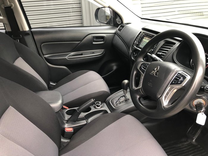 2022 Mitsubishi Triton GLX