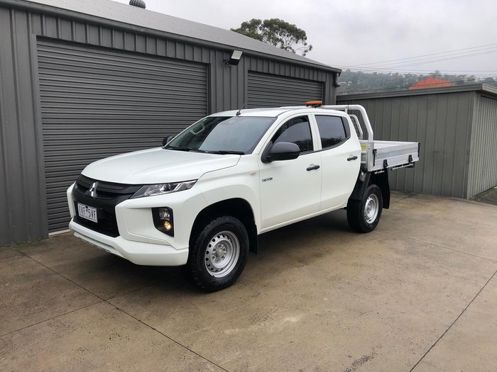 2022 Mitsubishi Triton GLX