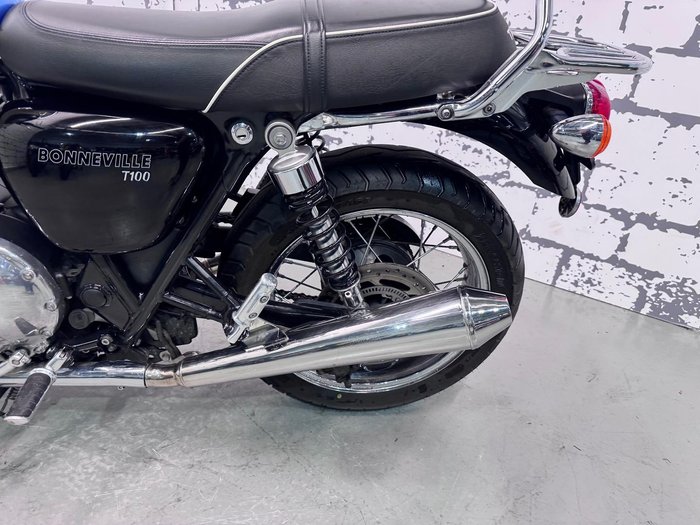 2017 Triumph Bonneville T100 (900cc) Bonneville Blue
