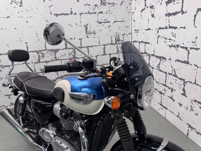 2017 Triumph Bonneville T100 (900cc) Bonneville Blue