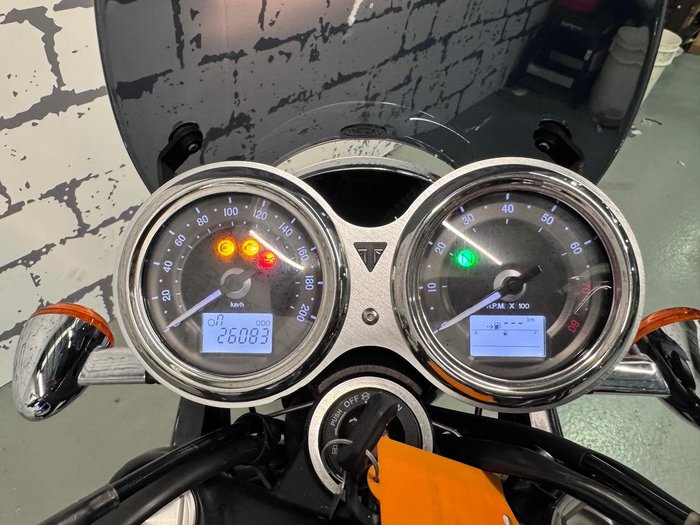 2017 Triumph Bonneville T100 (900cc) Bonneville Blue
