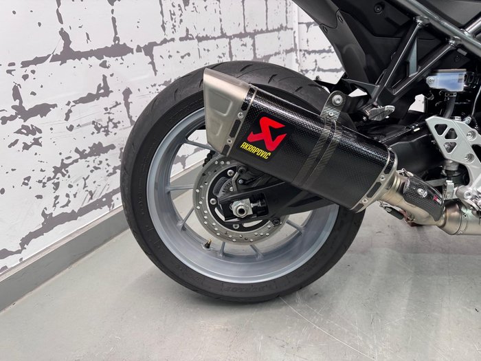 2025 Suzuki GSX-8R GSX-R Yellow
