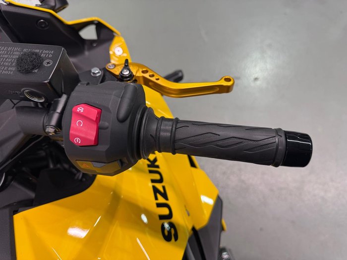 2025 Suzuki GSX-8R GSX-R Yellow