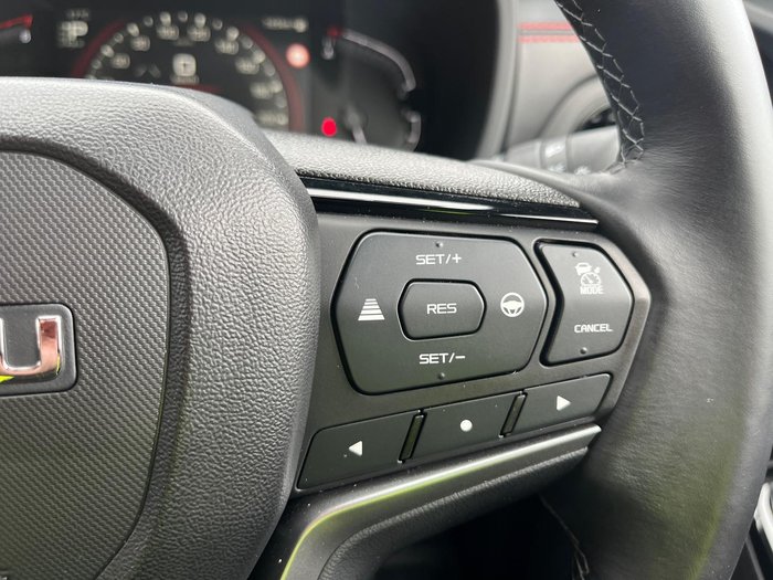 2025 Isuzu MU-X X-TERRAIN
