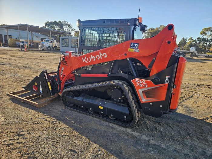 2026 Kubota Svl75-3