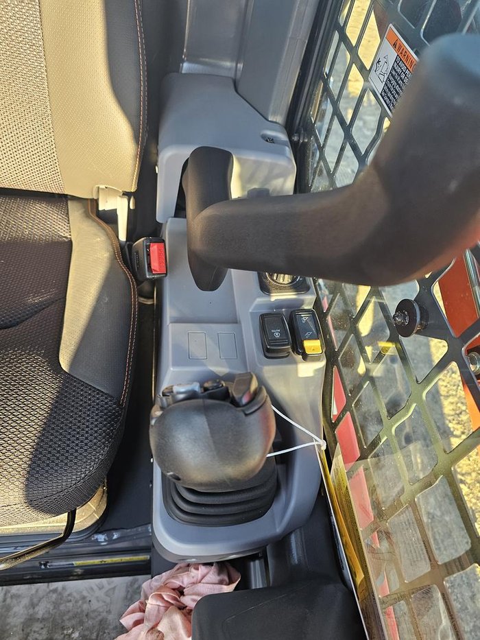 2026 Kubota Svl75-3