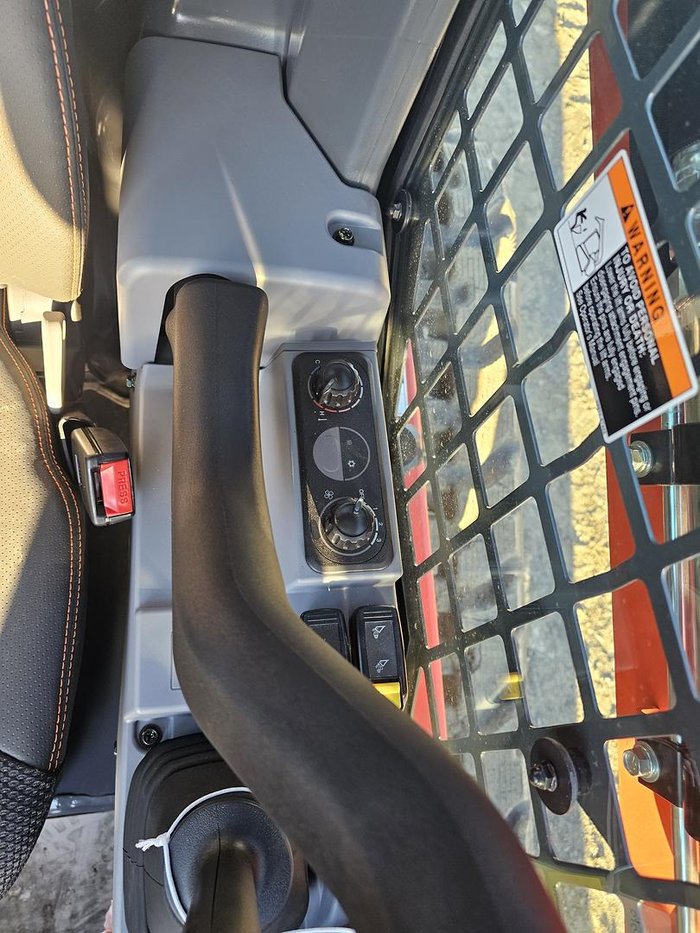 2026 Kubota Svl75-3