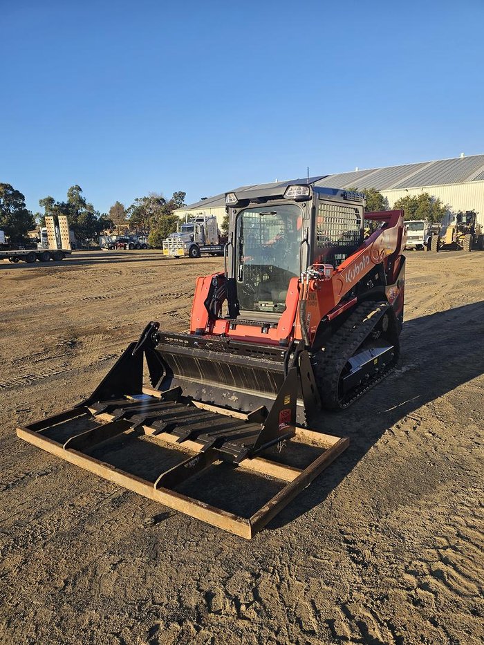 2026 Kubota Svl75-3