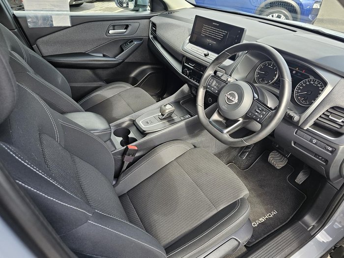 2025 Nissan QASHQAI ST-L