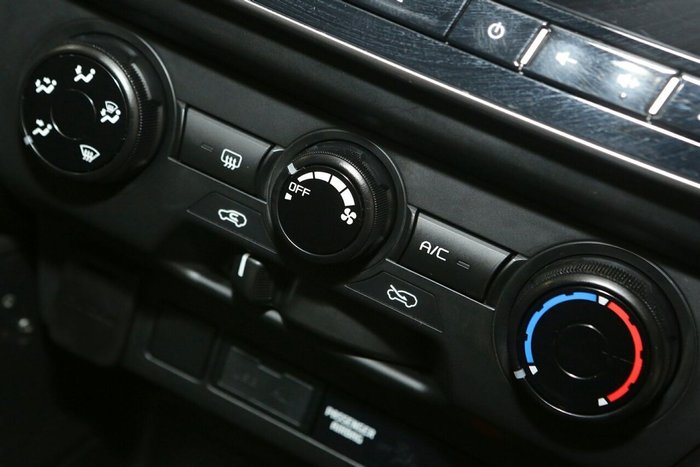 2022 Isuzu MU-X LS-M