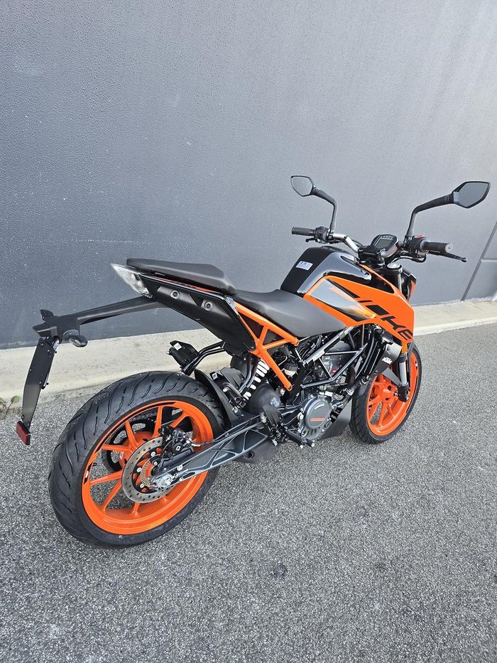 2024 KTM 200 Duke Duke