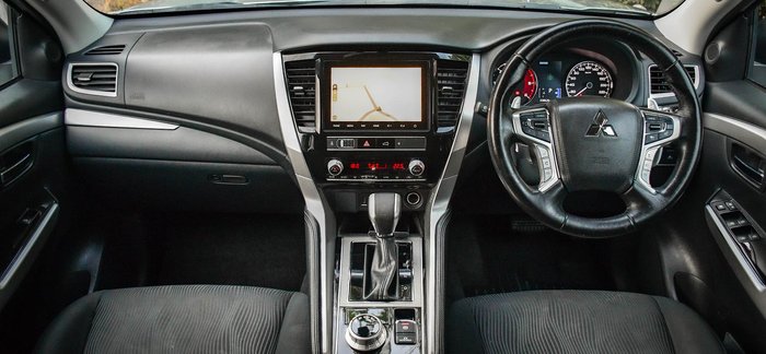 2023 Mitsubishi Pajero Sport GLS
