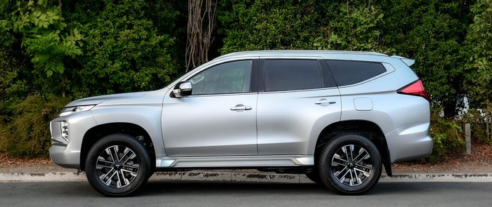 2023 Mitsubishi Pajero Sport GLS