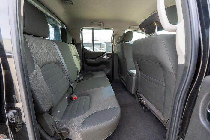 2012 Nissan Navara ST