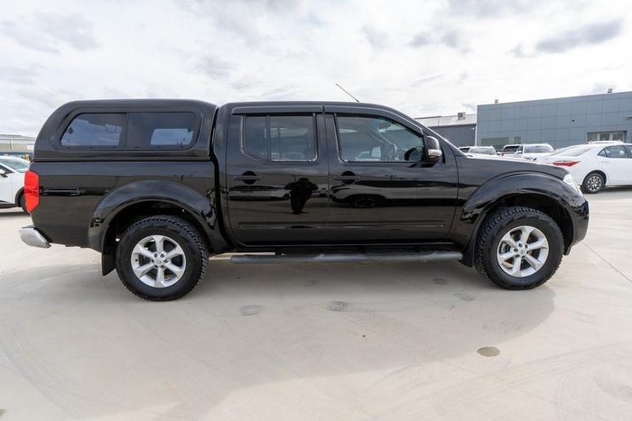 2012 Nissan Navara ST