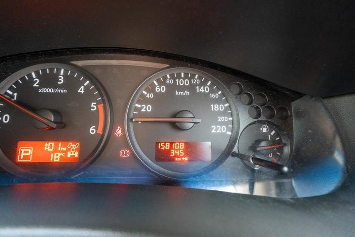 2012 Nissan Navara ST