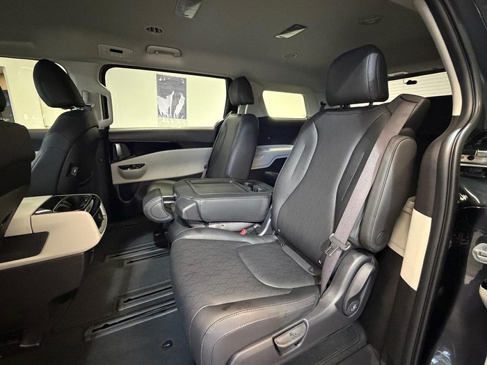 2023 Kia Carnival SLi