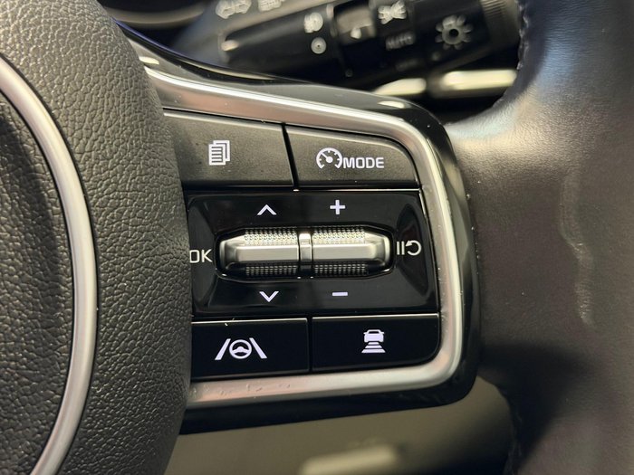 2023 Kia Carnival SLi