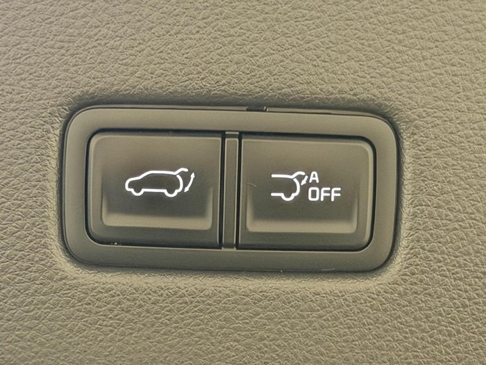 2023 Kia Carnival SLi
