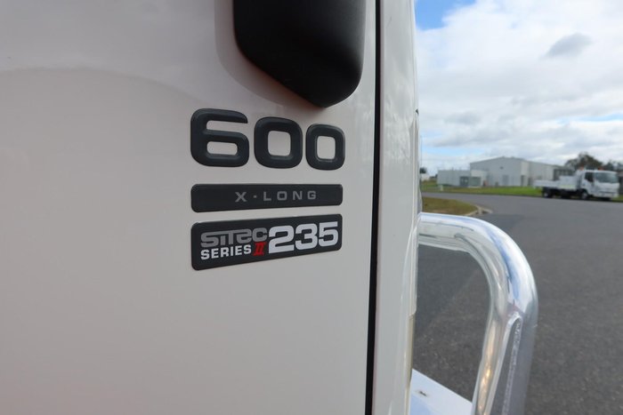 2012 Isuzu F Series FRR 600
