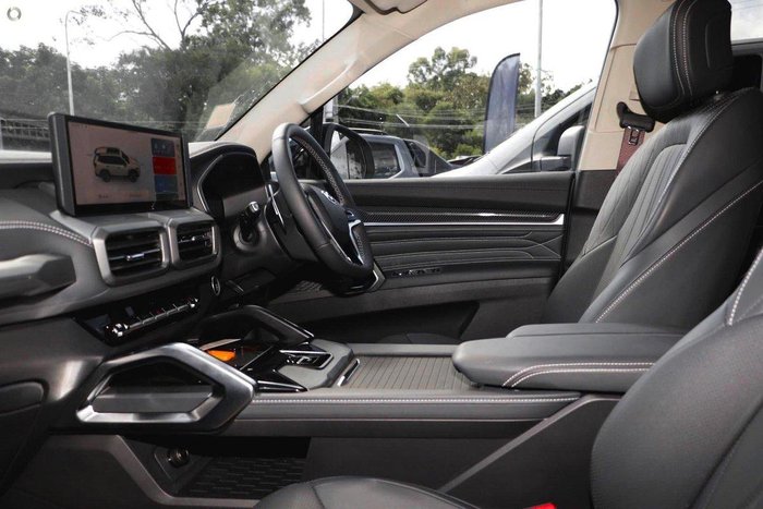 2025 LDV D90 Executive