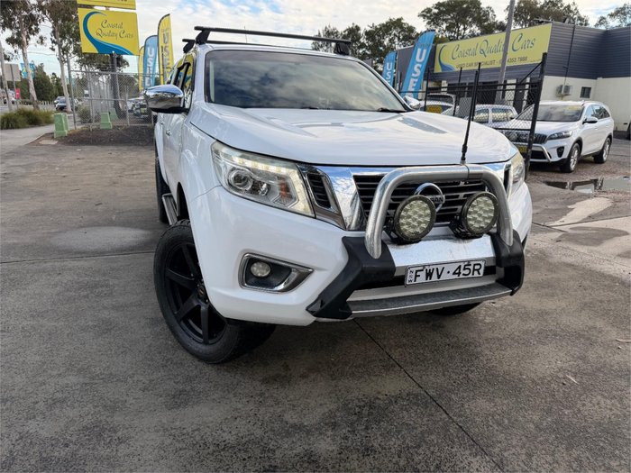 2015 NISSAN NAVARA