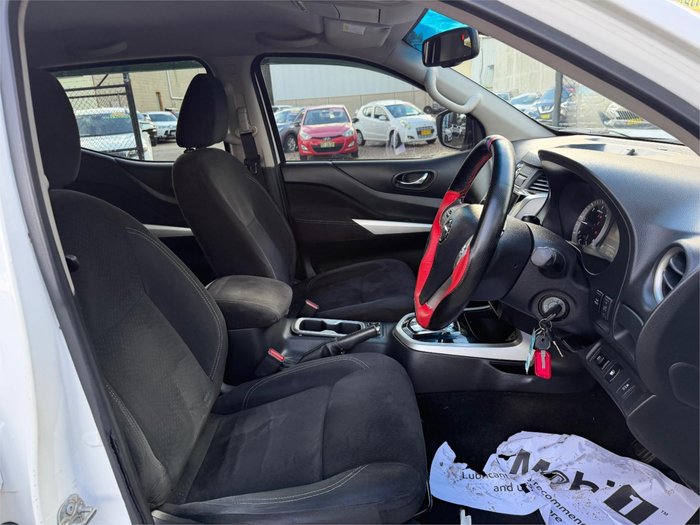 2015 NISSAN NAVARA ST (4x2)