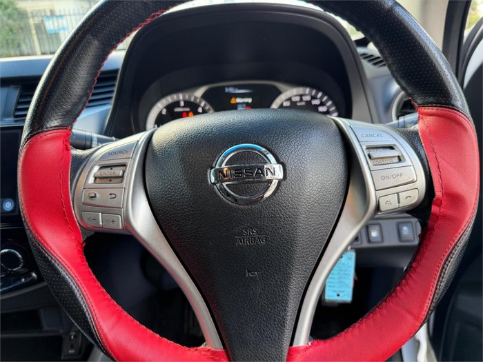 2015 NISSAN NAVARA ST (4x2)