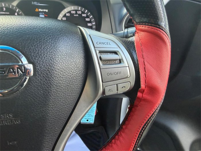 2015 NISSAN NAVARA ST (4x2)