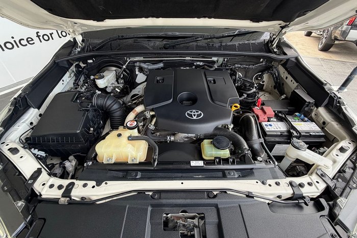 2021 Toyota Hilux SR5