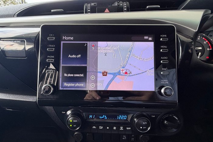 2021 Toyota Hilux SR5