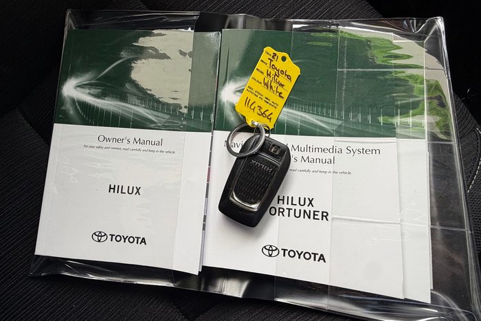 2021 Toyota Hilux SR5