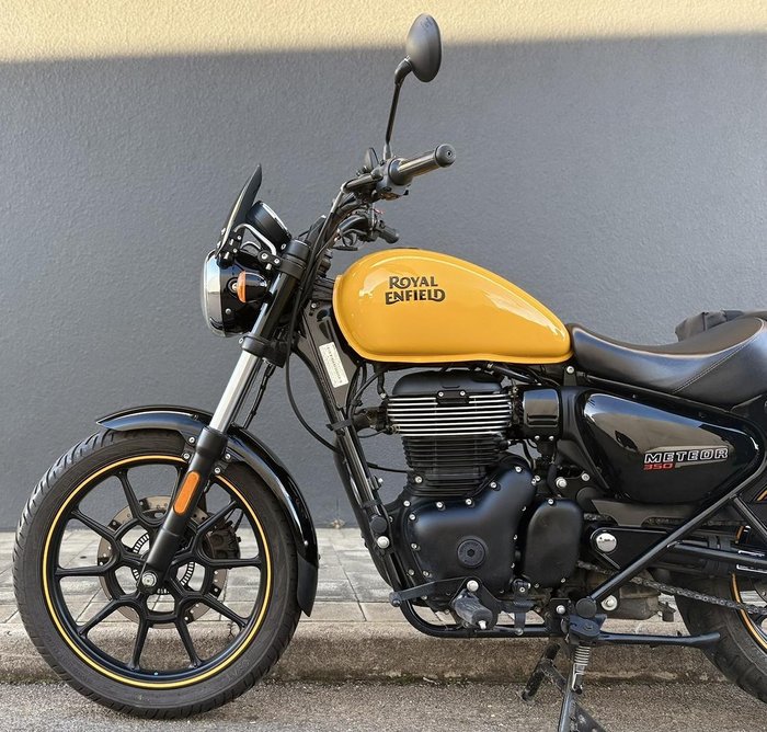 2021 Royal Enfield Meteor 350 Fireball Meteor Yellow