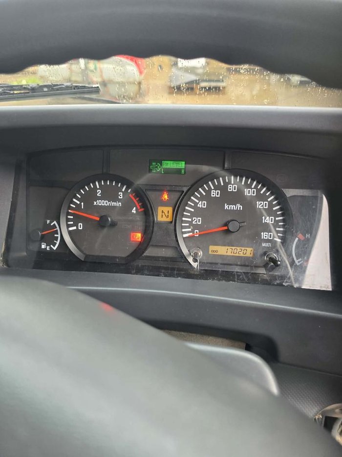 2008 Isuzu Npr 300 Medium Service Truck