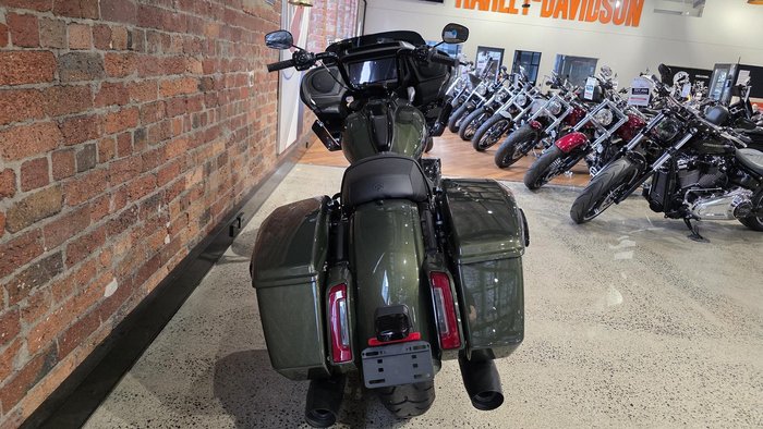 Harley-Davidson Road Glide 117 (FLTRX) Touring