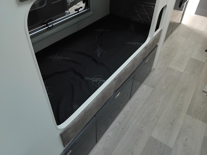 2026 Cadillac RV Zeus Quad Bunk Full Victron Inverter System