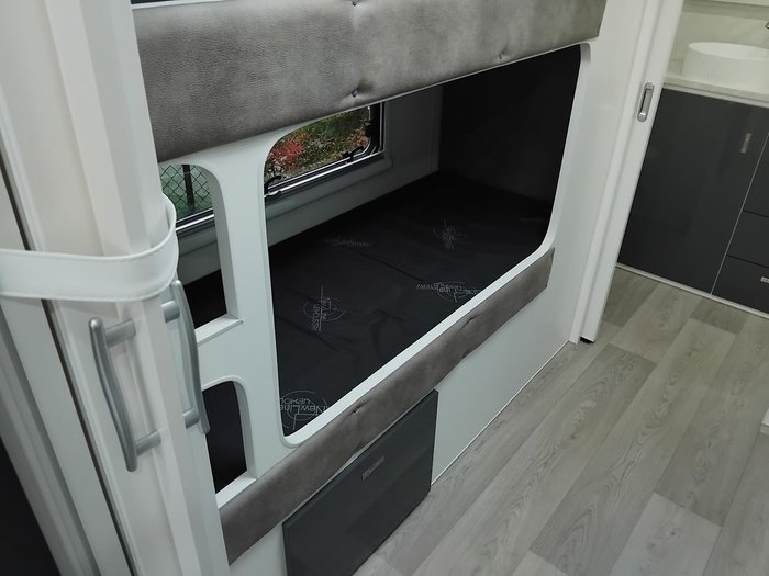2026 Cadillac RV Zeus Quad Bunk Full Victron Inverter System