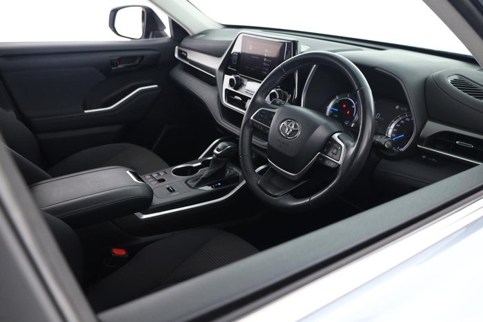 2023 Toyota Kluger GX