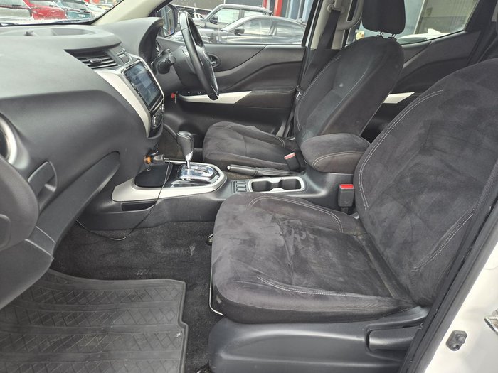 2017 Nissan Navara ST