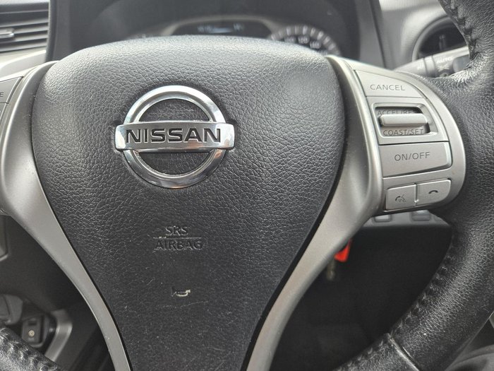 2017 Nissan Navara ST