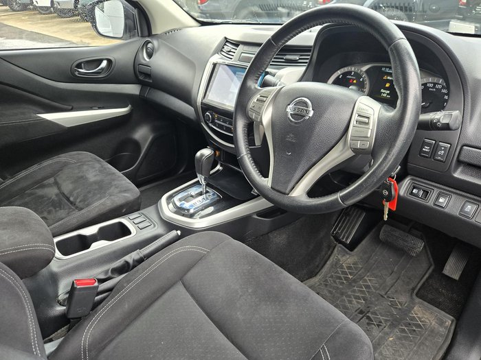 2017 Nissan Navara ST