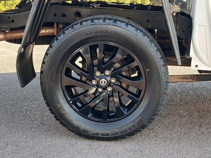 2020 Nissan Navara SL