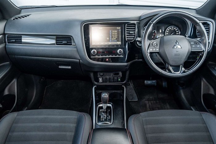 2020 Mitsubishi Outlander Black Edition