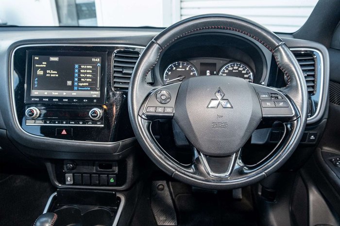 2020 Mitsubishi Outlander Black Edition