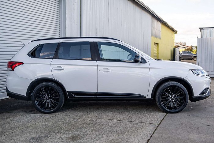 2020 Mitsubishi Outlander Black Edition