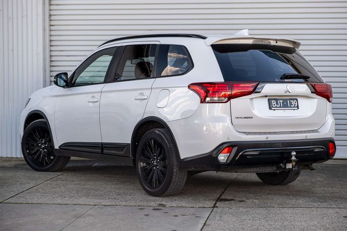 2020 Mitsubishi Outlander Black Edition
